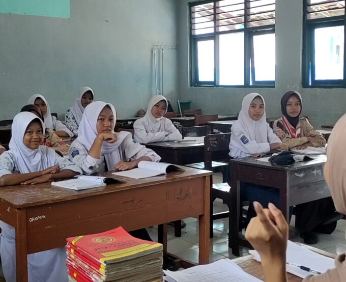 Siswa-Siswi SMP PGRI Cikupa Produksi Film Pendek Bertema Literasi dan Numerasi