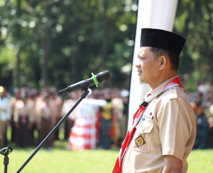 Kak Pardi, MABIRAN Kecamatan Tenjolaya Membuka Kegiatan Jamran dengan Pentungan Kohkol