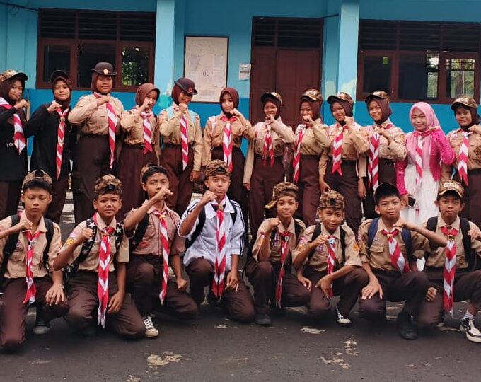 SMP PGRI Cikupa Raih Juara 3 Musikalisasi Puisi di Ajang Lomba Pramuka SMA IT Tenjolaya SMP PGRI Cikupa Raih Juara 3 Musikalisasi Puisi di Ajang Lomba Pramuka SMA IT Tenjolaya