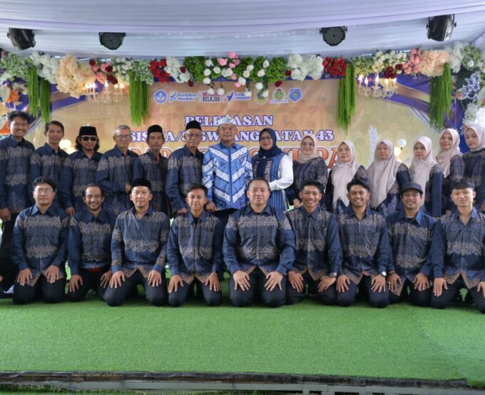 Dede Chandra Sasmita hadir di Pelepasan Siswa-siswi SMP PGRI Cikupa: "Pendidikan Jadi Penentu Kemajuan Bogor Barat"